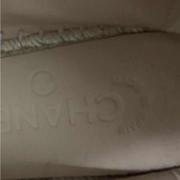 CHANEL
Lambskin CC Espadrilles 38 Beige Black - Picture 7 of 10
